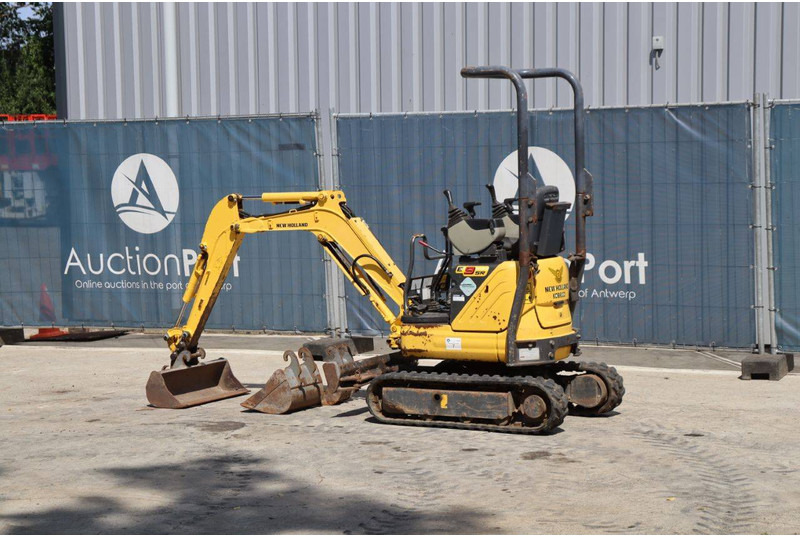 New Holland E9SR - Máy xúc mini: hình 3 New Holland E9SR - Máy xúc mini: hình 3