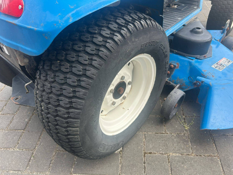 New Holland LS45 Hydro - Máy cày: hình 5 New Holland LS45 Hydro - Máy cày: hình 5