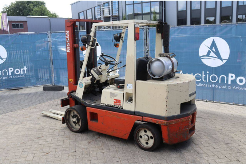 Nissan KCUGH02F350 - Xe nâng gas: hình 4 Nissan KCUGH02F350 - Xe nâng gas: hình 4