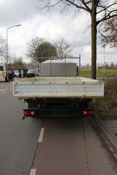 Nissan NT500 - Xe tải thùng lửng/ Phẳng: hình 4 Nissan NT500 - Xe tải thùng lửng/ Phẳng: hình 4