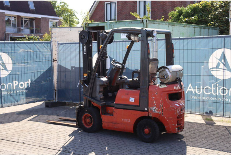 Nissan PD01A15PQ - Xe nâng gas: hình 3 Nissan PD01A15PQ - Xe nâng gas: hình 3