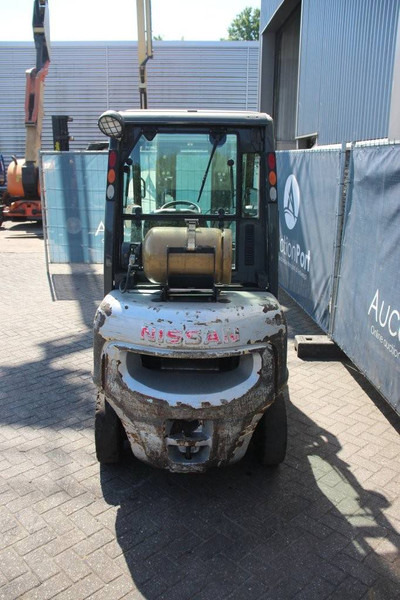 Nissan UD02A25PQ - Xe nâng gas: hình 4 Nissan UD02A25PQ - Xe nâng gas: hình 4