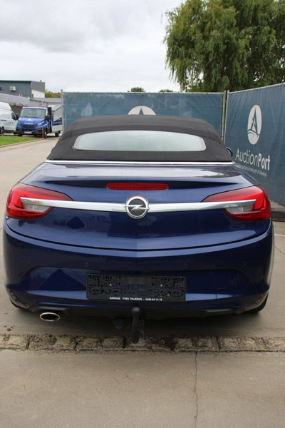 Opel Cascada - Xe hơi: hình 4 Opel Cascada - Xe hơi: hình 4
