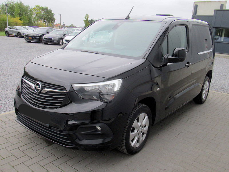 Opel Combo 1.5 D Automatic - Xe van chở hàng: hình 1 Opel Combo 1.5 D Automatic - Xe van chở hàng: hình 1