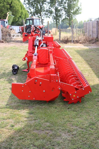 Özduman Falcon XL 6000 - Dàn xới lưỡi đứng: hình 5 Özduman Falcon XL 6000 - Dàn xới lưỡi đứng: hình 5