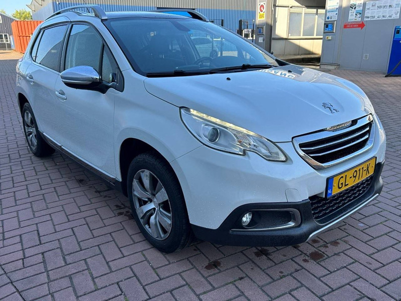Peugeot 2008 - Xe hơi: hình 5 Peugeot 2008 - Xe hơi: hình 5