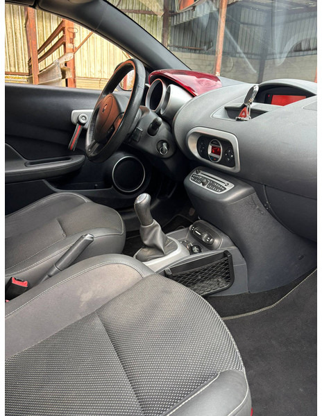 Renault Wind TCe - Sedan: hình 5 Renault Wind TCe - Sedan: hình 5