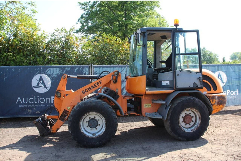 Schaeff SKL 834 - Máy xúc lật bánh lốp: hình 1 Schaeff SKL 834 - Máy xúc lật bánh lốp: hình 1