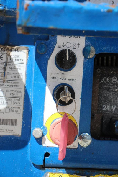Máy nâng người hình kéo Skyjack SJ III 3219: hình 17