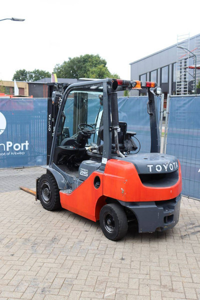 Toyota 06-8FD25F - Xe nâng diesel: hình 4 Toyota 06-8FD25F - Xe nâng diesel: hình 4