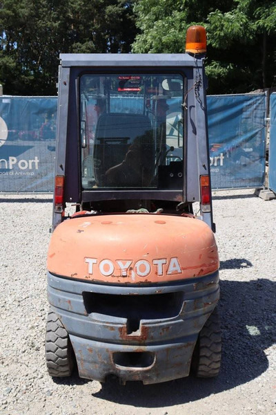 Toyota 62-6FDF25 - Xe nâng diesel: hình 5 Toyota 62-6FDF25 - Xe nâng diesel: hình 5
