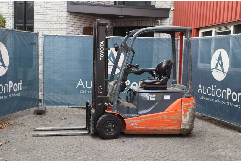 Toyota 8FBE16T - Xe nâng điện: hình 1 Toyota 8FBE16T - Xe nâng điện: hình 1