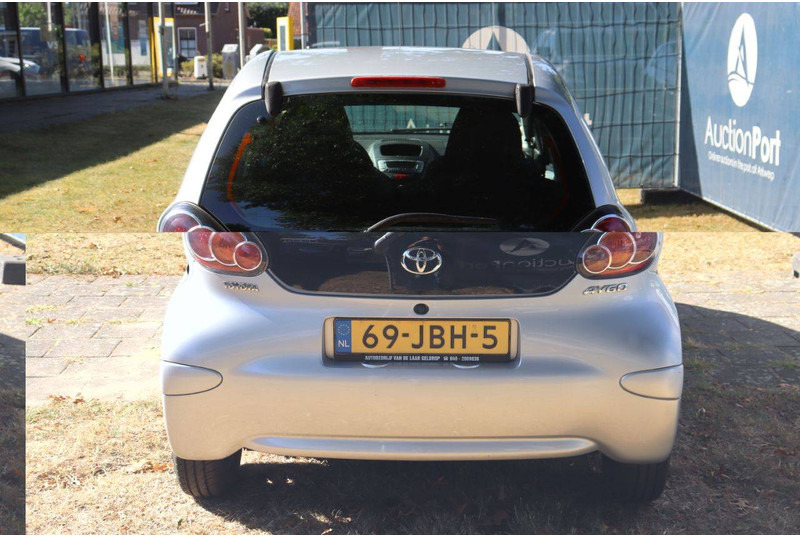 Toyota Aygo - Sedan: hình 5 Toyota Aygo - Sedan: hình 5