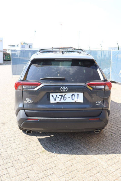 Toyota RAV4 XLE AWD - Sedan: hình 5 Toyota RAV4 XLE AWD - Sedan: hình 5