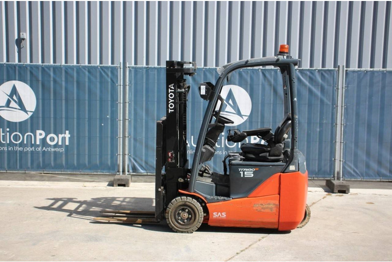 Toyota Traigo 15 - Xe nâng điện: hình 2 Toyota Traigo 15 - Xe nâng điện: hình 2