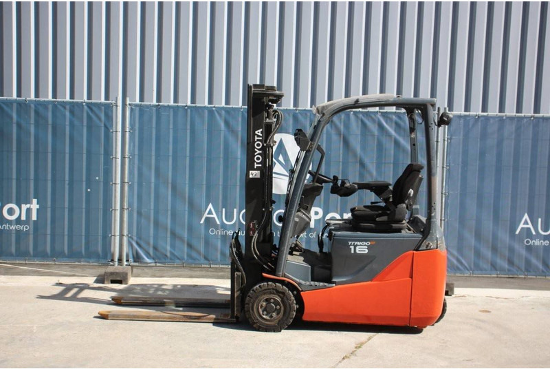 Toyota Traigo 16 - Xe nâng điện: hình 2 Toyota Traigo 16 - Xe nâng điện: hình 2