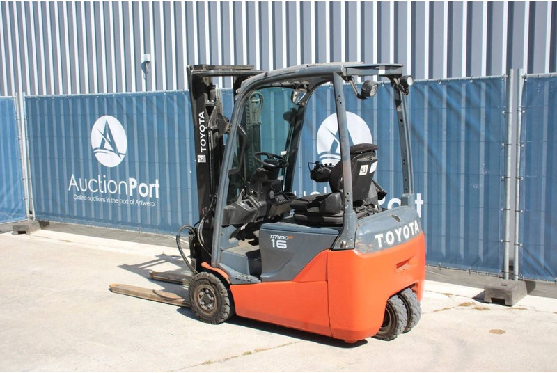 Toyota Traigo 16 - Xe nâng điện: hình 3 Toyota Traigo 16 - Xe nâng điện: hình 3