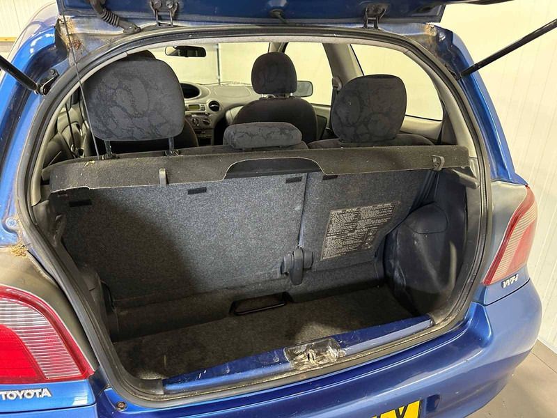 Toyota Yaris - Sedan: hình 5 Toyota Yaris - Sedan: hình 5