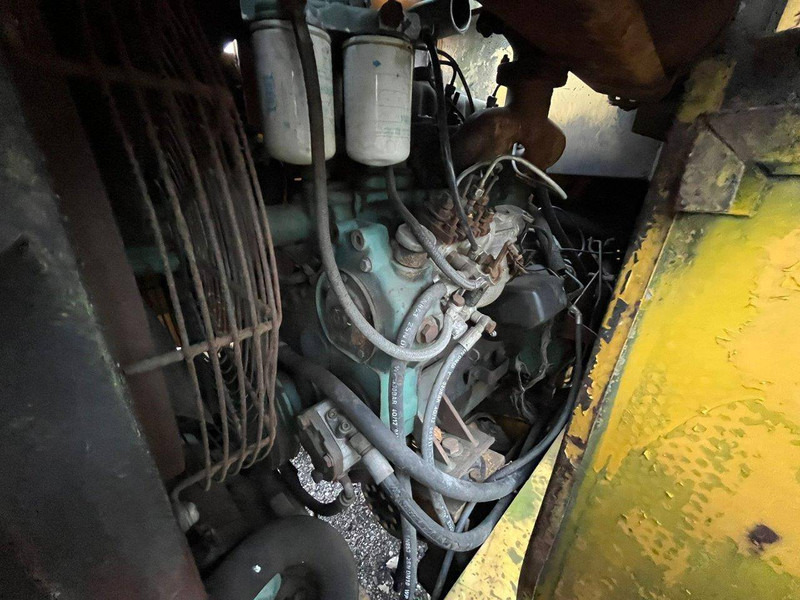 Volvo BM L50 - Máy xúc lật bánh lốp: hình 3 Volvo BM L50 - Máy xúc lật bánh lốp: hình 3