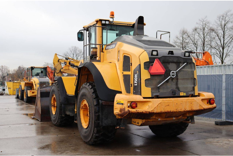 Volvo L150H - Máy xúc lật bánh lốp: hình 5 Volvo L150H - Máy xúc lật bánh lốp: hình 5