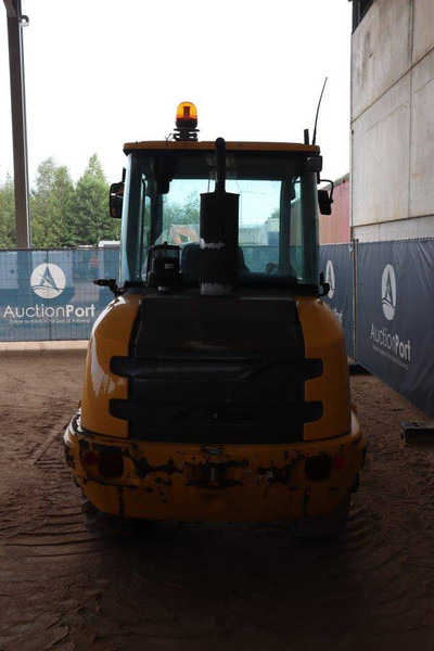 Volvo L25F-P - Máy xúc lật bánh lốp: hình 4 Volvo L25F-P - Máy xúc lật bánh lốp: hình 4