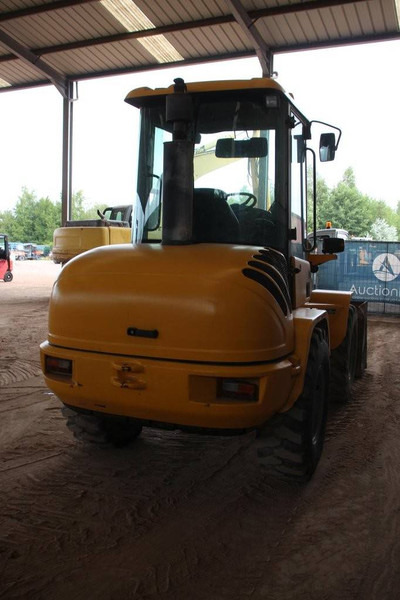 Volvo L30B-Z/X - Máy xúc lật bánh lốp: hình 5 Volvo L30B-Z/X - Máy xúc lật bánh lốp: hình 5