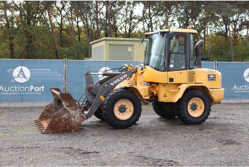 Volvo L35G - Máy xúc lật bánh lốp: hình 1 Volvo L35G - Máy xúc lật bánh lốp: hình 1