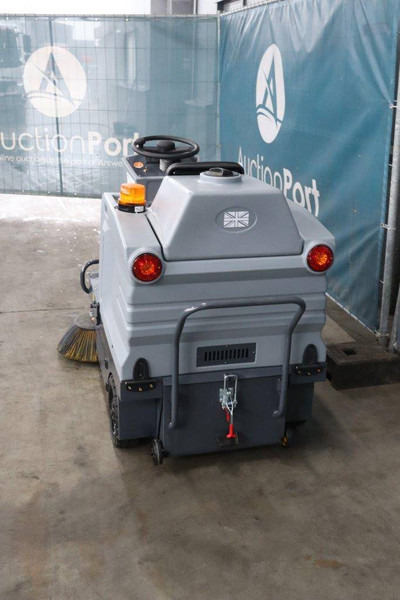 Westfield S1250 - Xe quét đường: hình 4 Westfield S1250 - Xe quét đường: hình 4
