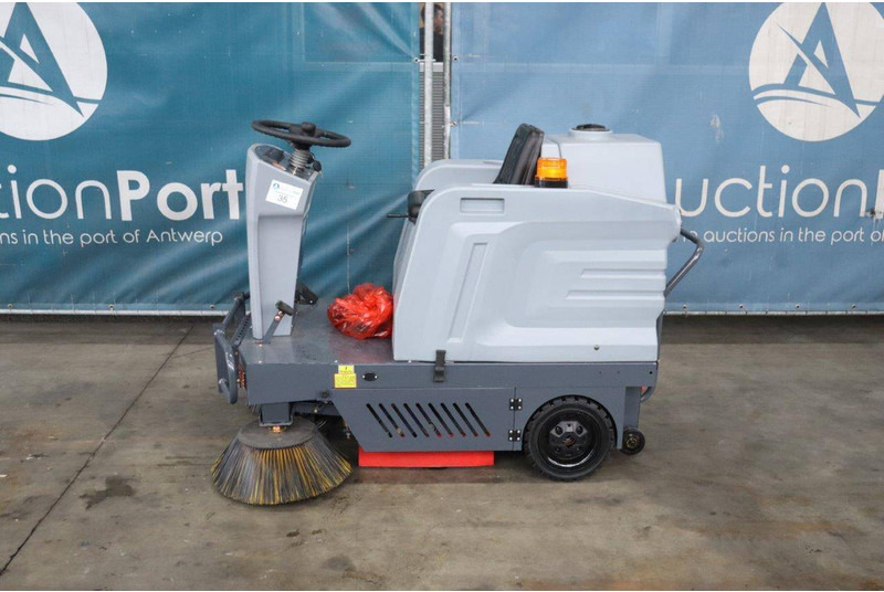 Westfield S1250 - Xe quét đường: hình 2 Westfield S1250 - Xe quét đường: hình 2