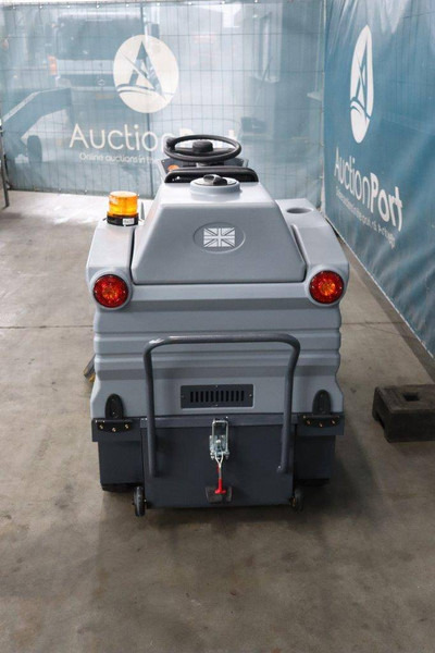 Westfield S1250 - Xe quét đường: hình 5 Westfield S1250 - Xe quét đường: hình 5