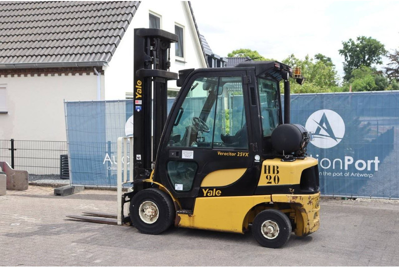 Yale GLP25VX V2770 - Xe nâng gas: hình 3 Yale GLP25VX V2770 - Xe nâng gas: hình 3