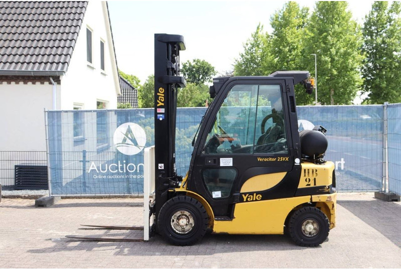 Yale GLP25VX V2770 - Xe nâng gas: hình 2 Yale GLP25VX V2770 - Xe nâng gas: hình 2