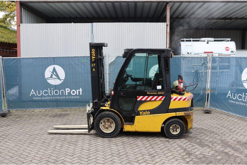 Yale GLP30VX - Xe nâng gas: hình 2 Yale GLP30VX - Xe nâng gas: hình 2
