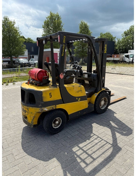 Yale GLP30VX F2195 - Xe nâng gas: hình 2 Yale GLP30VX F2195 - Xe nâng gas: hình 2
