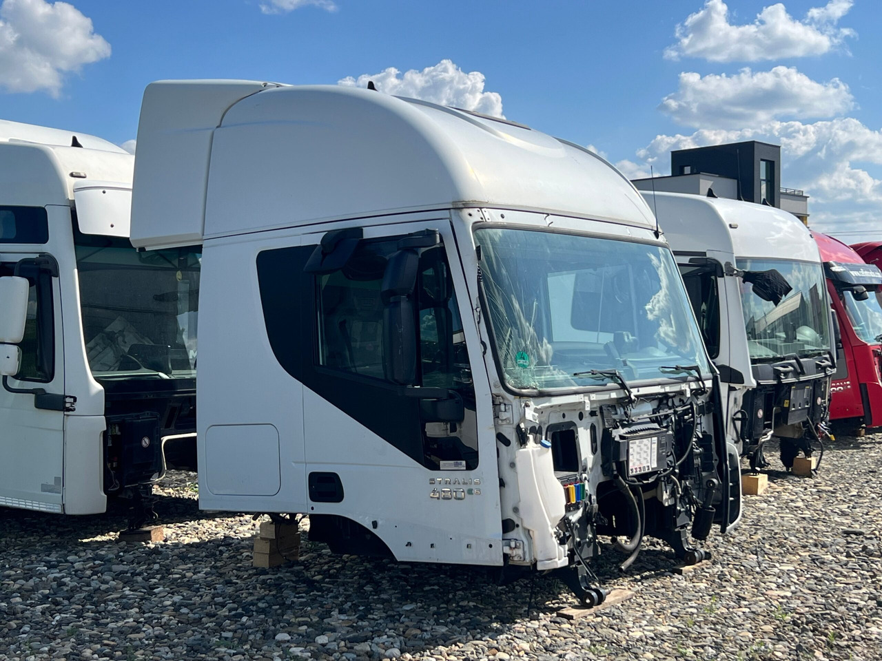 CABINA IVECO STRALIS HI-WAY 5801758707, 5801758694 - Cabin cho Xe tải: hình 4 CABINA IVECO STRALIS HI-WAY 5801758707, 5801758694 - Cabin cho Xe tải: hình 4