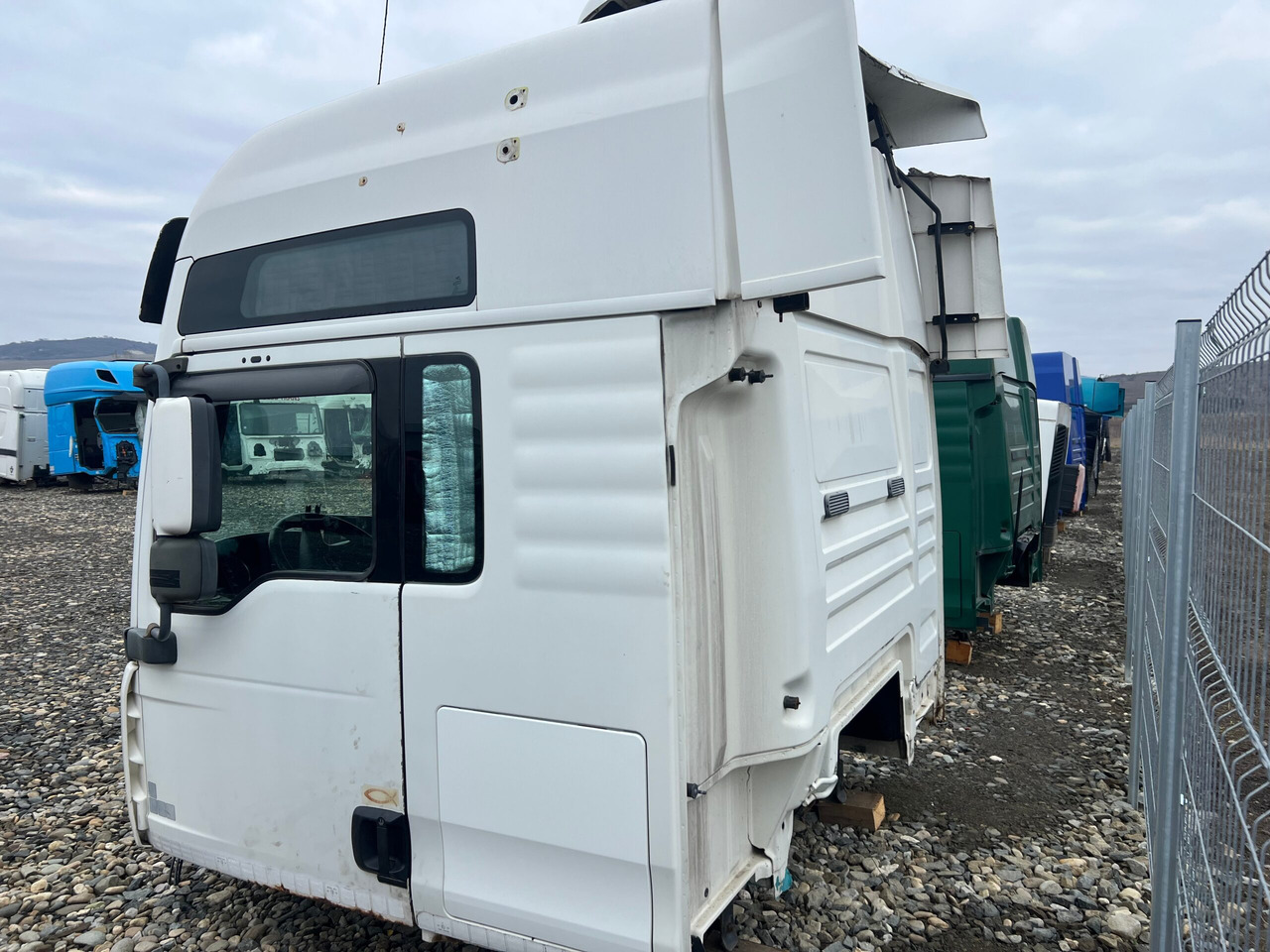 CABINA MAN TGA XXL - Cabin cho Xe tải: hình 4 CABINA MAN TGA XXL - Cabin cho Xe tải: hình 4