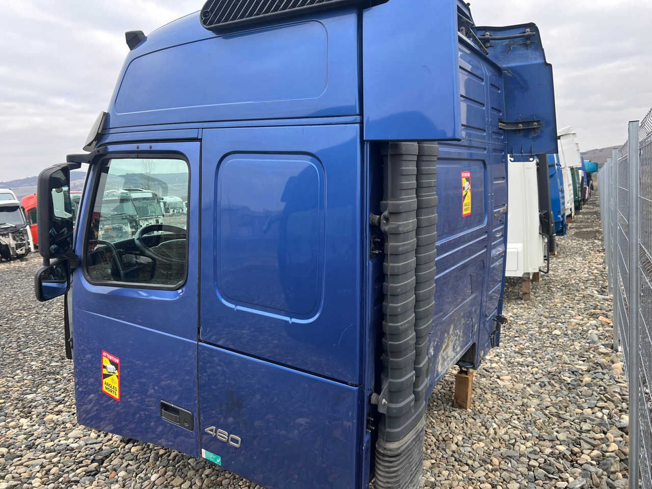 CABINA VOLVO FH13 GLOBETROTTER L2H2 - Cabin cho Xe tải: hình 5 CABINA VOLVO FH13 GLOBETROTTER L2H2 - Cabin cho Xe tải: hình 5