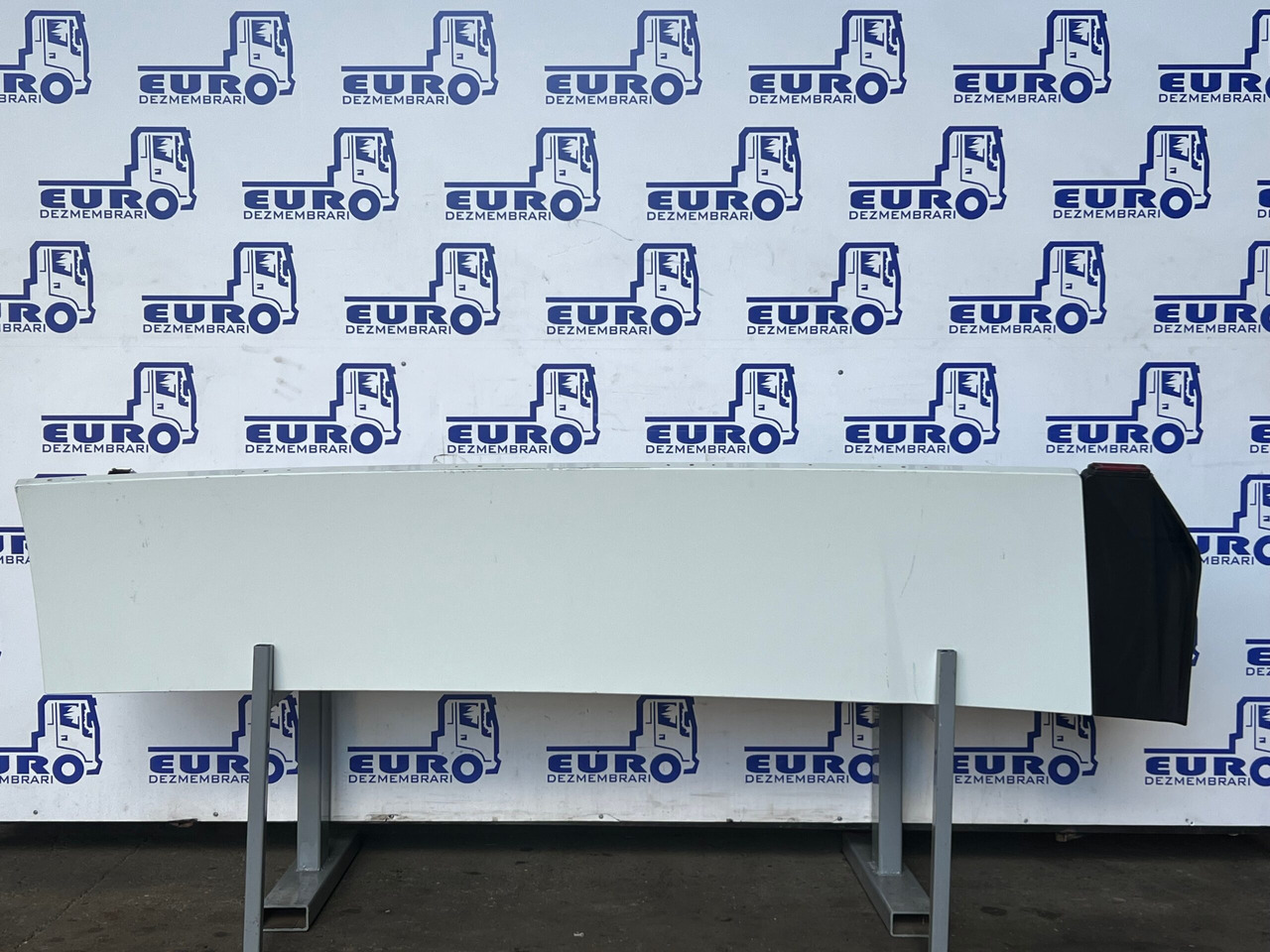 PARAVANT LATERAL STANGA DAF XF XG 2333700, 2333698 - Thân xe và ngoại thất cho Xe tải: hình 1 PARAVANT LATERAL STANGA DAF XF XG 2333700, 2333698 - Thân xe và ngoại thất cho Xe tải: hình 1