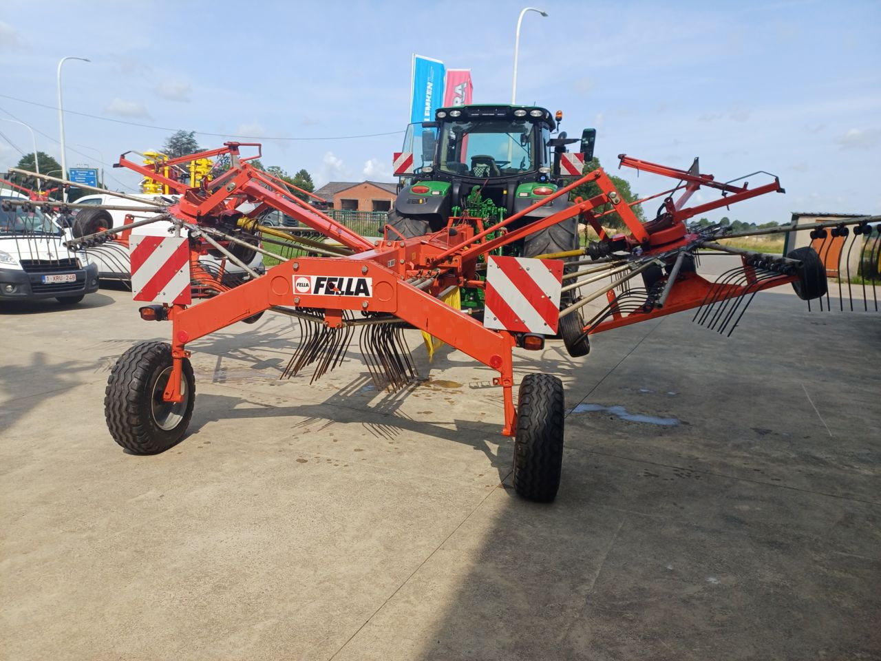 Fella TS800 - Dàn trải/ Cào: hình 2 Fella TS800 - Dàn trải/ Cào: hình 2