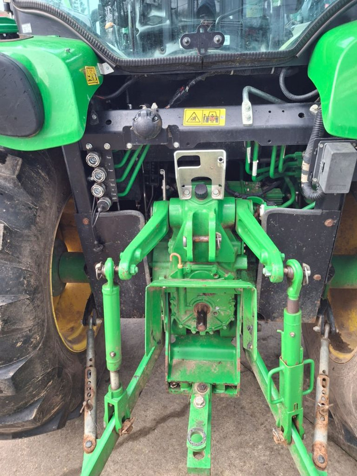 John Deere 4066R - Máy cày mini: hình 3 John Deere 4066R - Máy cày mini: hình 3