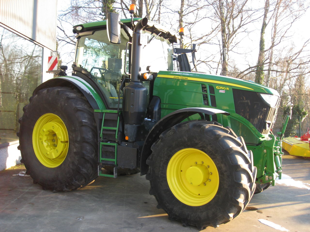 John Deere 6250R - Máy cày: hình 5 John Deere 6250R - Máy cày: hình 5