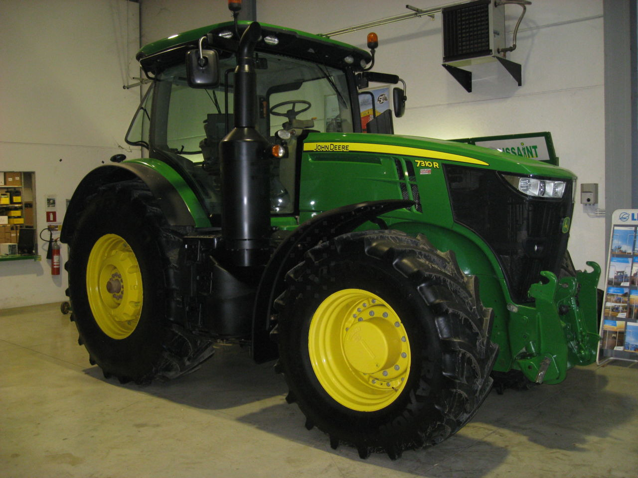 John Deere 7310R - Máy cày: hình 2 John Deere 7310R - Máy cày: hình 2