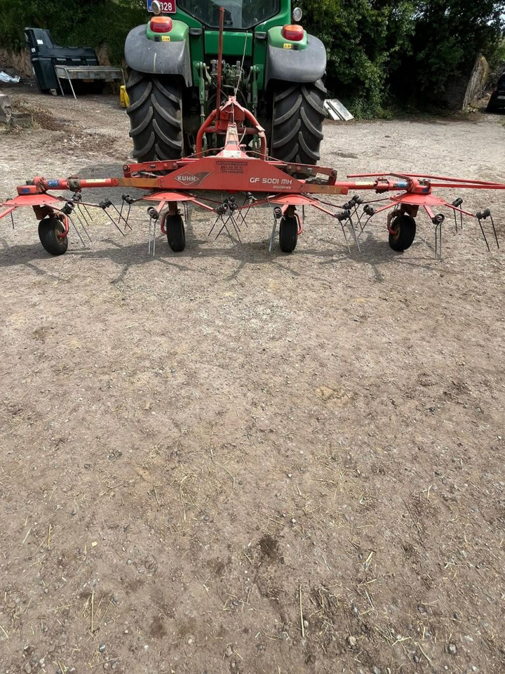 Kuhn GF5001MH - Dàn trải/ Cào: hình 1 Kuhn GF5001MH - Dàn trải/ Cào: hình 1