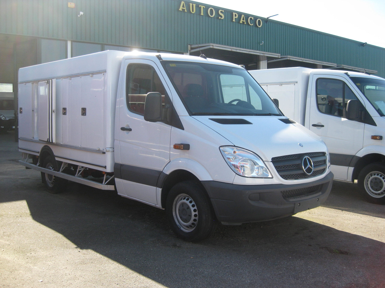 Camión heladero 3500kg MERCEDES SPRINTER - Xe van đông lạnh: hình 1 Camión heladero 3500kg MERCEDES SPRINTER - Xe van đông lạnh: hình 1