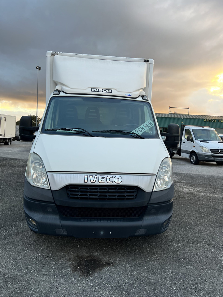 Xe tải nhỏ thùng kín IVECO 35C15 CAJA CERRADA: hình 8