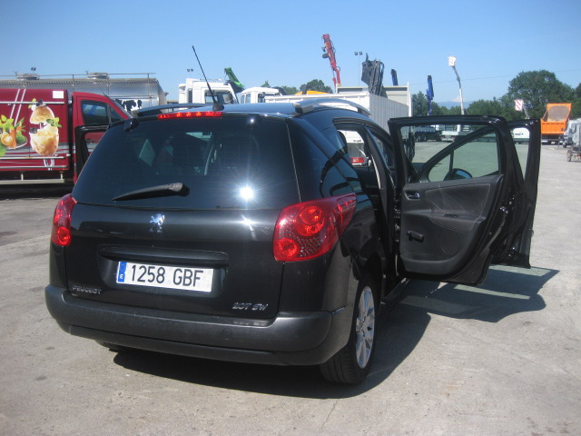 PEUGEOT 207 SW - Xe hơi: hình 1 PEUGEOT 207 SW - Xe hơi: hình 1