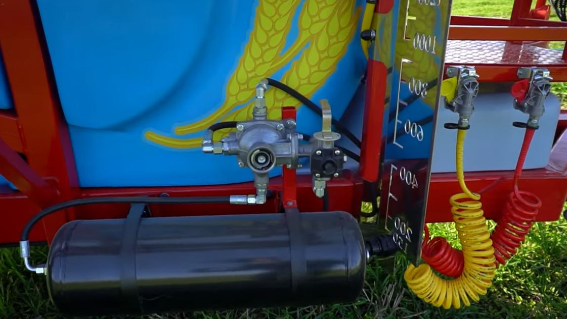 Biardzki Opryskiwacz 3000l /21 Hydropak / Sprayer 3000l /21 Hydropak/Feldspritze 3000l /21m Hydropak /Опрыскиватель 3000л /21м Гидропак/ - Máy xịt kéo: hình 3 Biardzki Opryskiwacz 3000l /21 Hydropak / Sprayer 3000l /21 Hydropak/Feldspritze 3000l /21m Hydropak /Опрыскиватель 3000л /21м Гидропак/ - Máy xịt kéo: hình 3