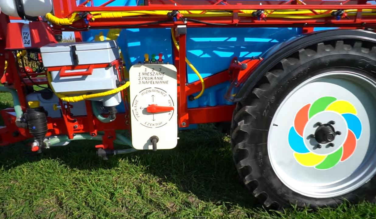 Biardzki Opryskiwacz 3000l /21 Hydropak / Sprayer 3000l /21 Hydropak/Feldspritze 3000l /21m Hydropak /Опрыскиватель 3000л /21м Гидропак/ - Máy xịt kéo: hình 5 Biardzki Opryskiwacz 3000l /21 Hydropak / Sprayer 3000l /21 Hydropak/Feldspritze 3000l /21m Hydropak /Опрыскиватель 3000л /21м Гидропак/ - Máy xịt kéo: hình 5