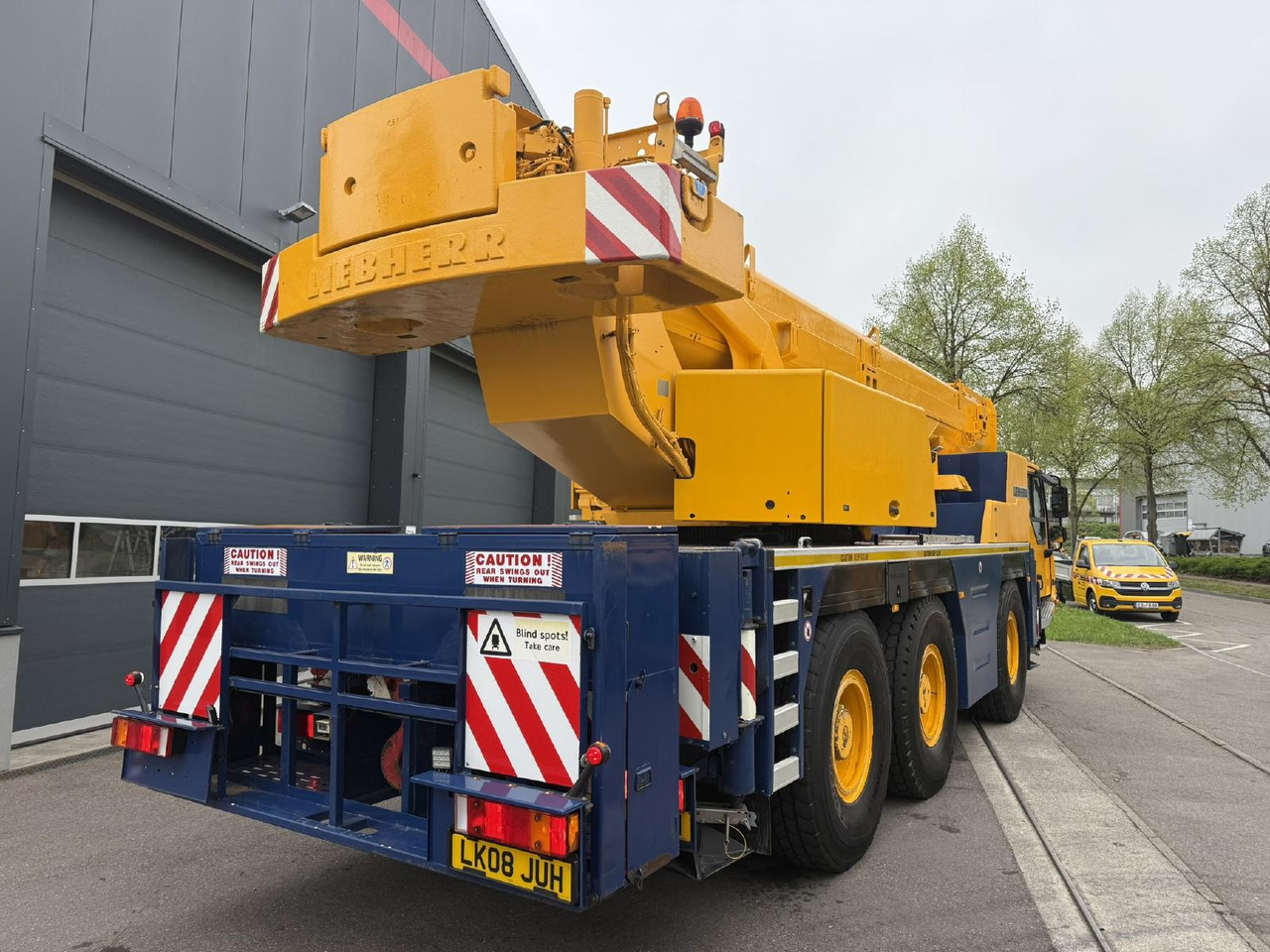 Liebherr LTM 1055-3.2 (08 - 084 745) | 6 x 6 - Cẩu bánh lốp: hình 4 Liebherr LTM 1055-3.2 (08 - 084 745) | 6 x 6 - Cẩu bánh lốp: hình 4