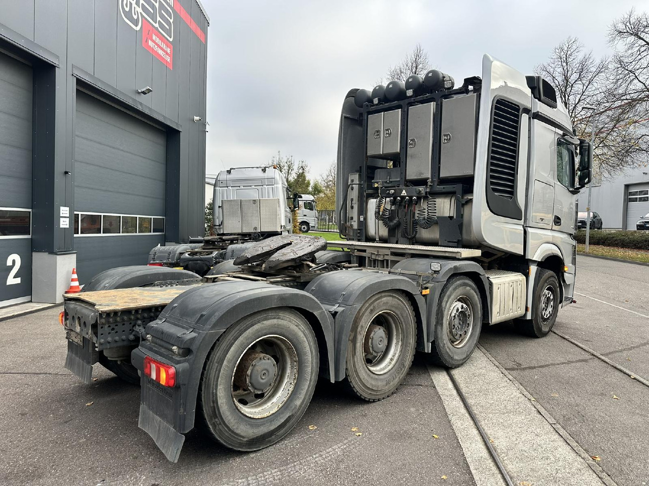 Mercedes Benz Actros 4158 SLT 8x4 (ZGG 155 t) - Xe đầu kéo: hình 5 Mercedes Benz Actros 4158 SLT 8x4 (ZGG 155 t) - Xe đầu kéo: hình 5